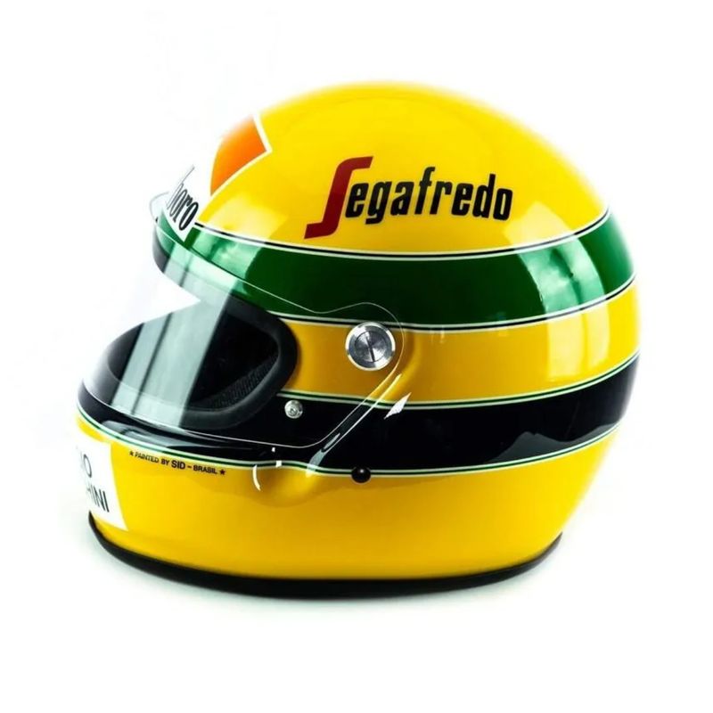 Inicio-na-F1-–-Replica-do-Capacete-de-Ayrton-Senna--1984-.jpg